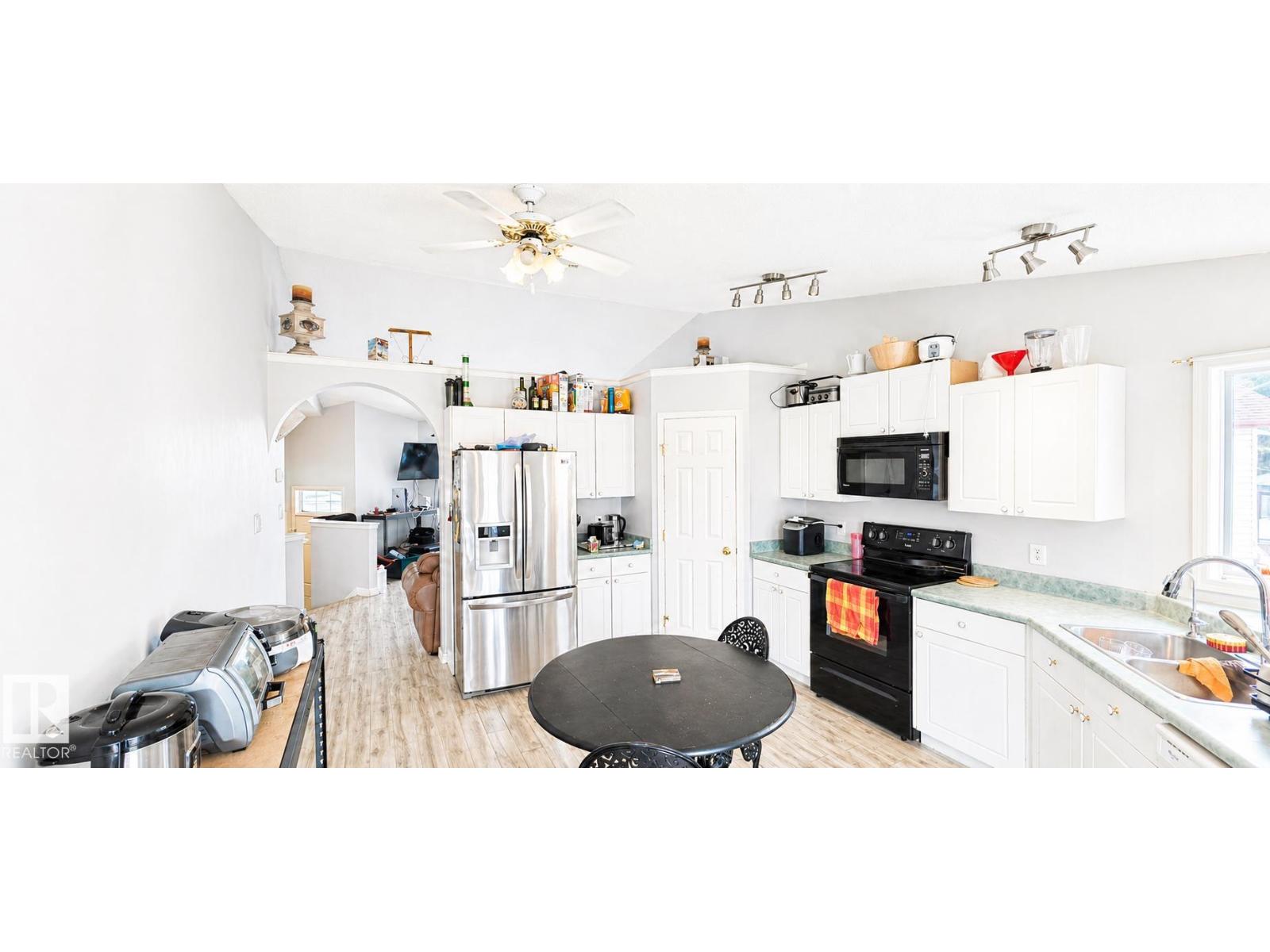 9218 163 Av Nw, Edmonton, Alberta  T5Z 3M8 - Photo 11 - E4484454