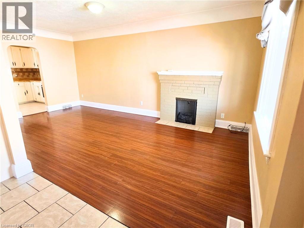 214 Fairfield Avenue, Hamilton, Ontario  L8H 5H6 - Photo 2 - 40824570