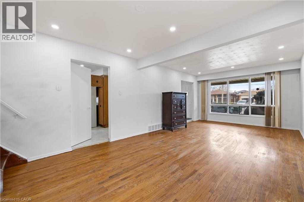 481-( Upper Level) Limeridge Court, Hamilton, Ontario  L9C 2V8 - Photo 5 - 40823470