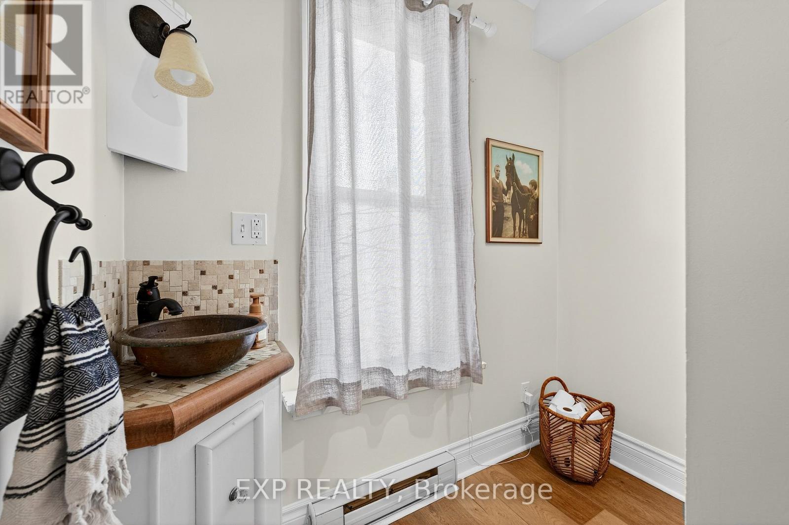 16 Barker Street, Prince Edward County, Ontario  K0K 2T0 - Photo 21 - X12908208