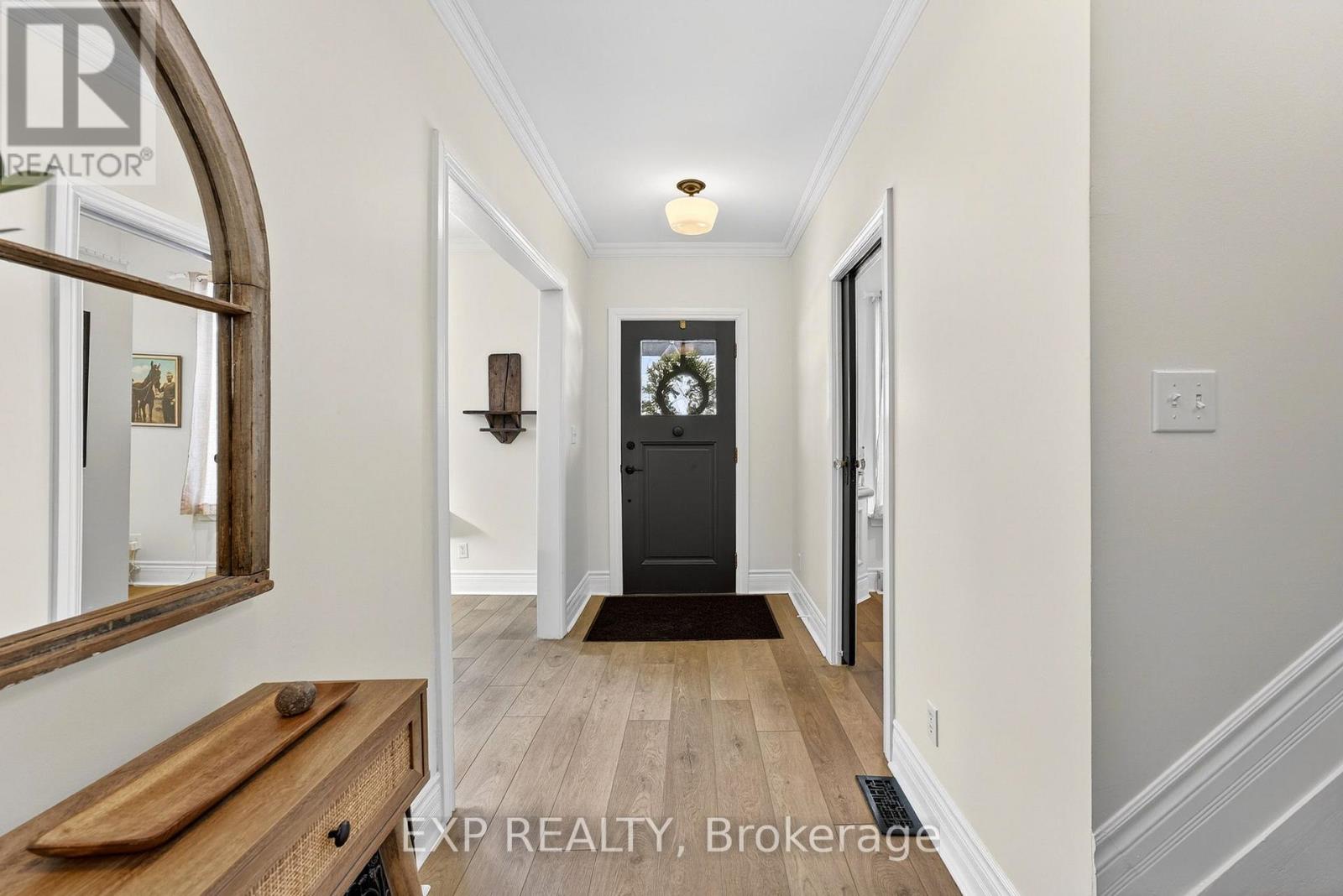 16 Barker Street, Prince Edward County, Ontario  K0K 2T0 - Photo 8 - X12908208