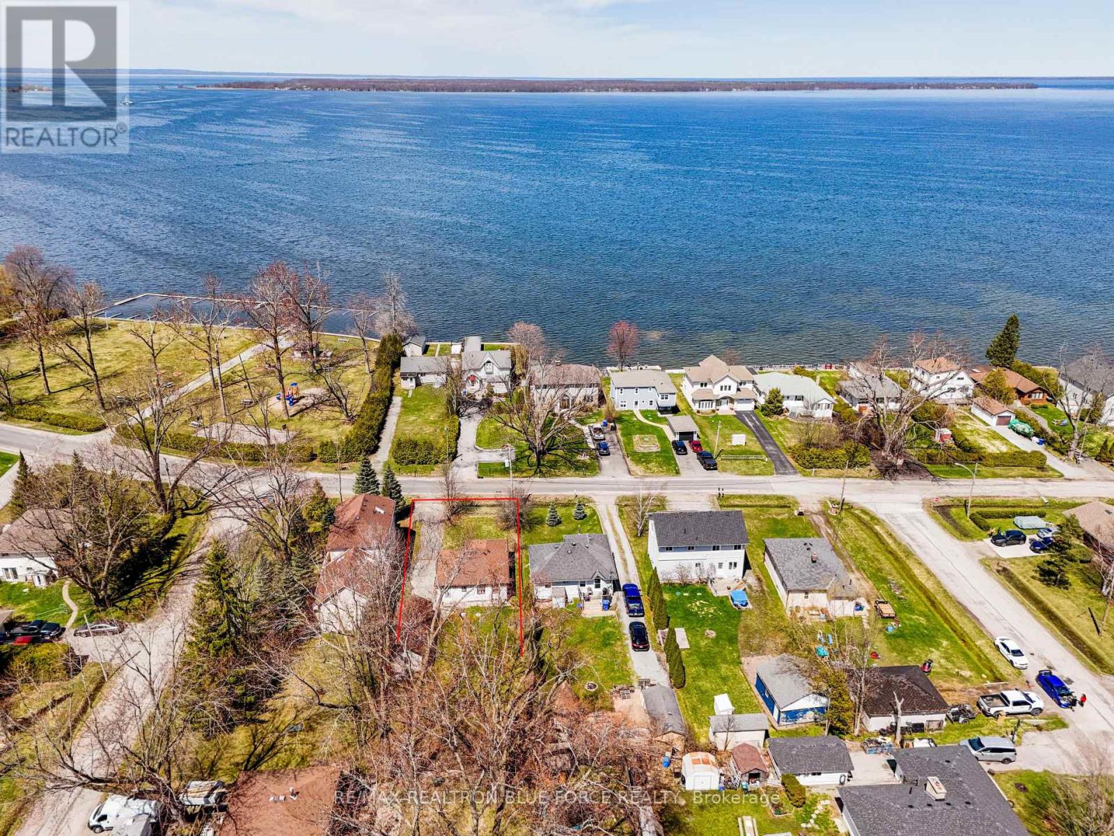 57 LAKESHORE ROAD, Georgina, Ontario