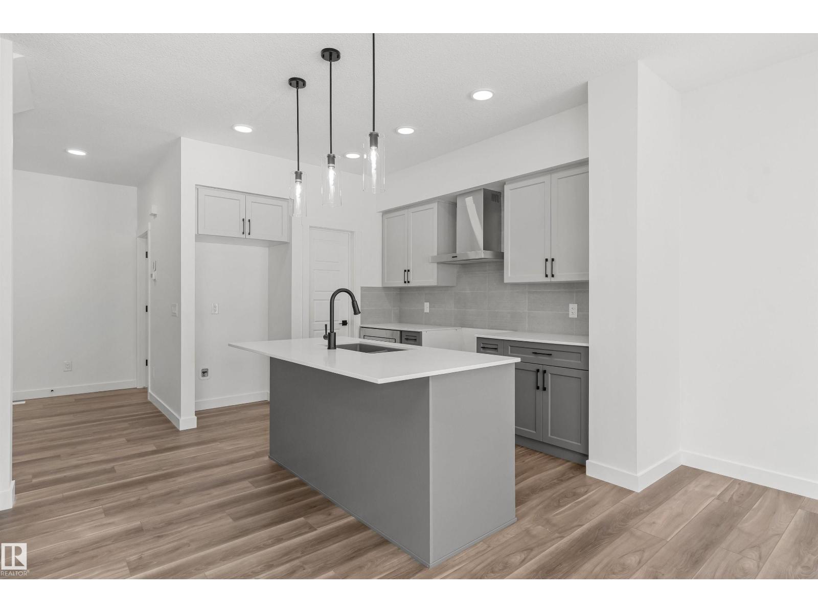 932 18 Av NW, Edmonton, Alberta  T6T 2X4 - Photo 16 - E4475086