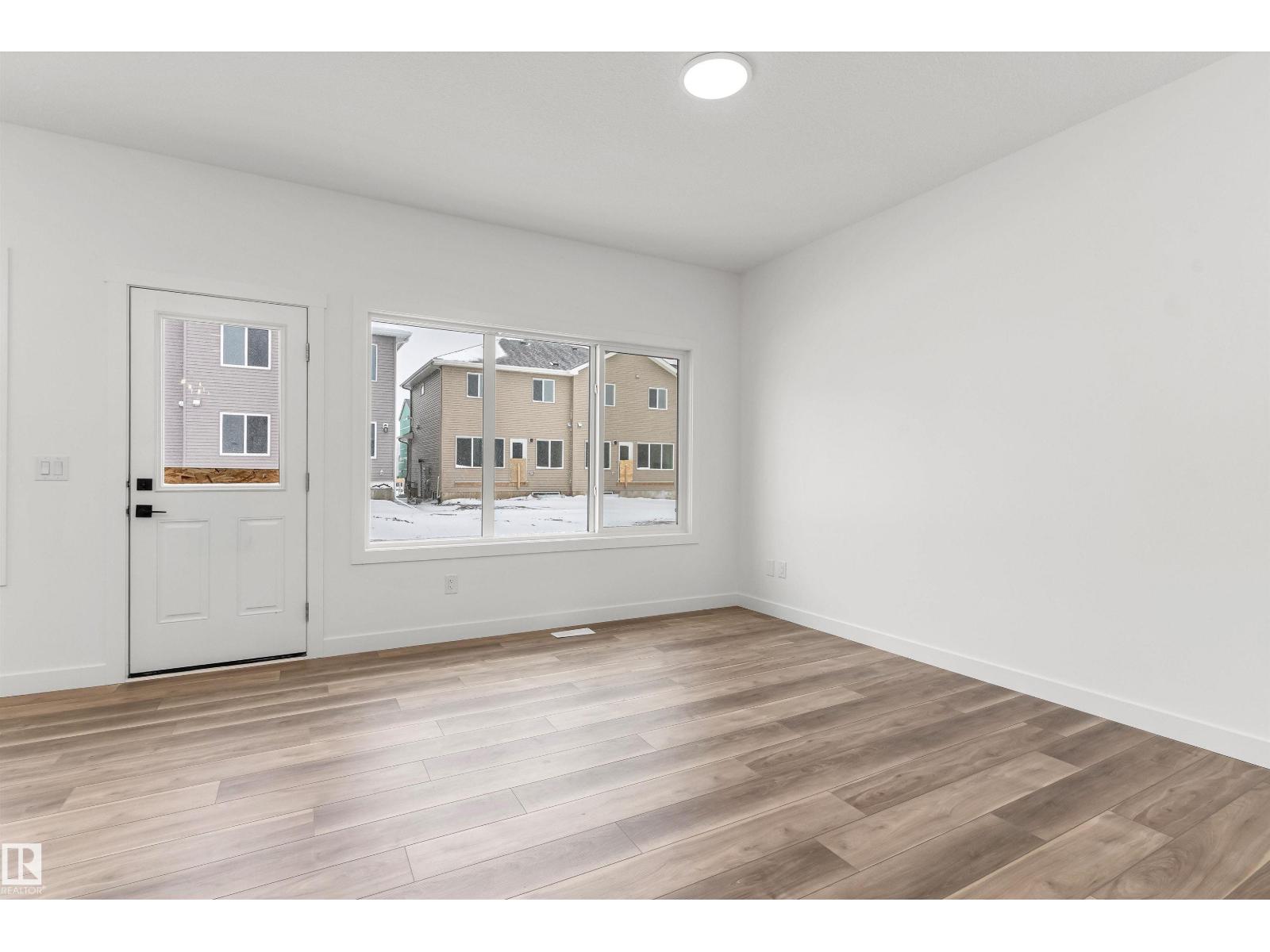 932 18 Av NW, Edmonton, Alberta  T6T 2X4 - Photo 8 - E4475086