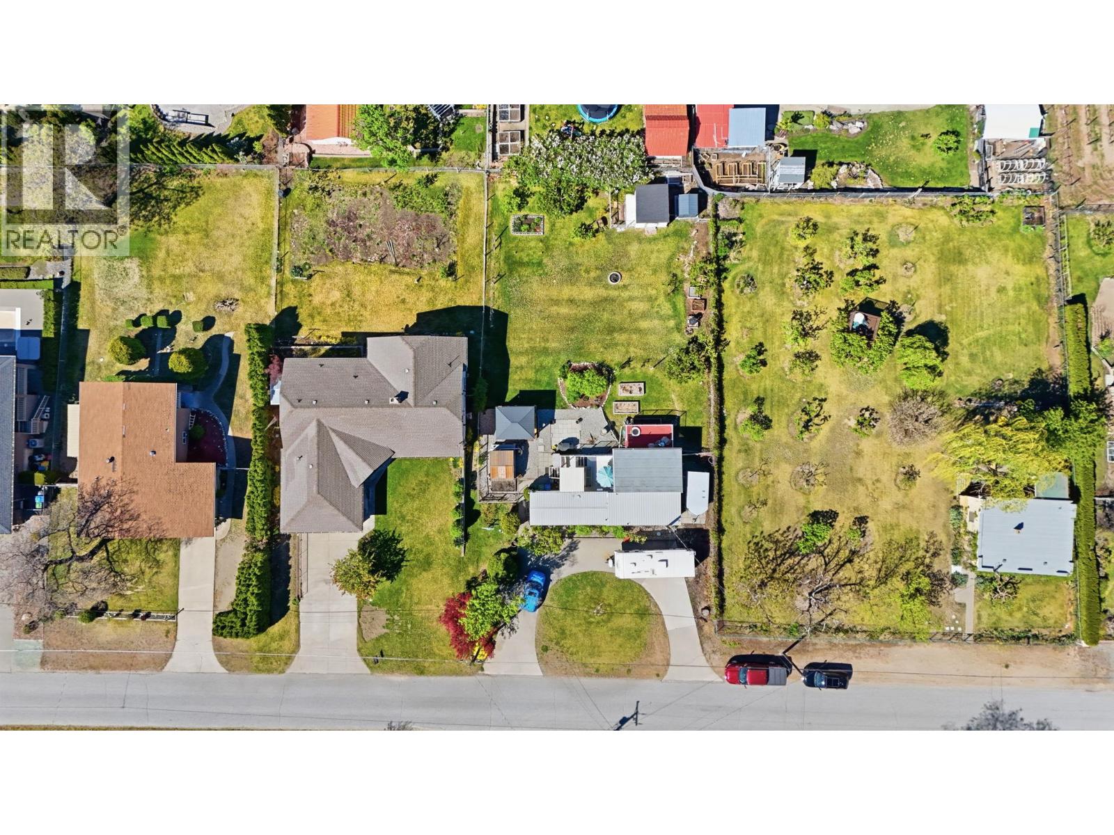 3832 33rd Street, Osoyoos, British Columbia  V0H 1V6 - Photo 4 - 10383824