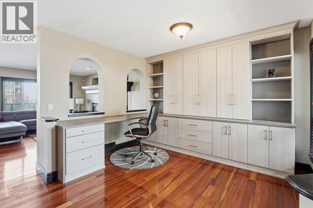 224 Everbrook Way SW, Calgary, Alberta  T2Y 0E8 - Photo 3 - A2297787