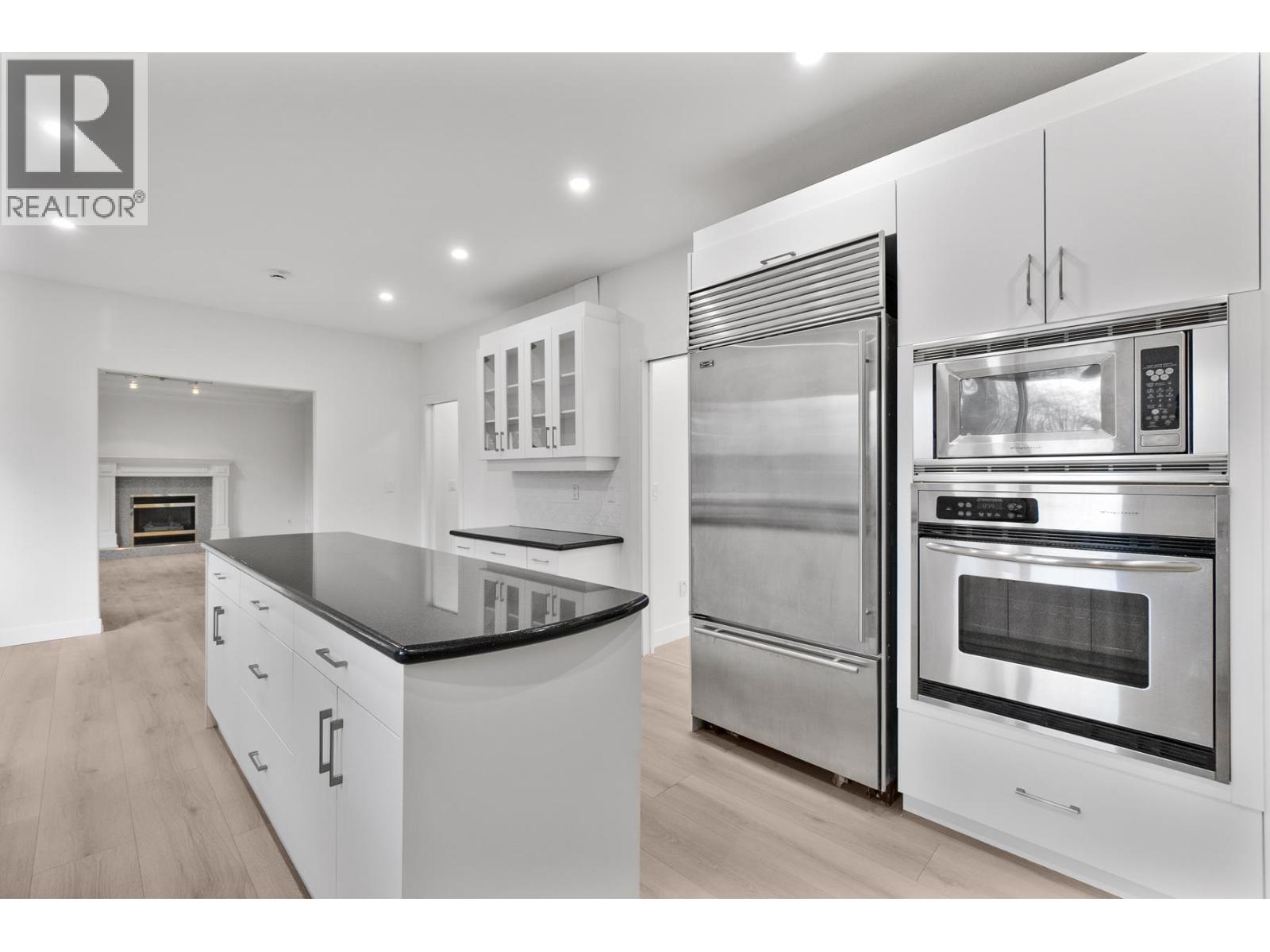6998 Fielding Court, Burnaby, British Columbia  V5A 1Y5 - Photo 9 - R3097785