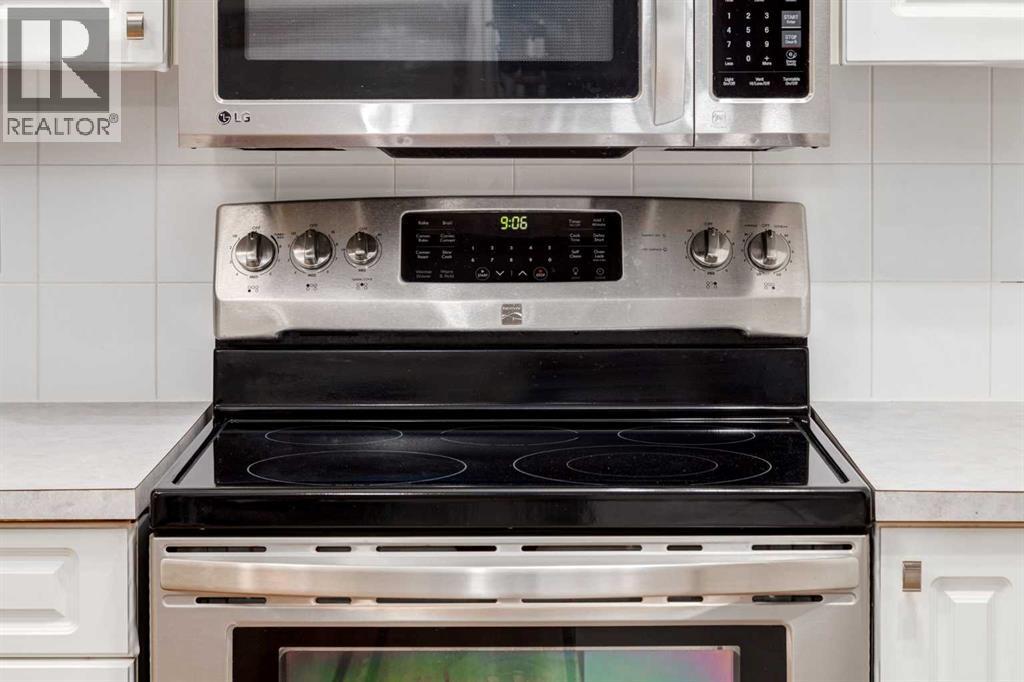 214, 30 Sierra Morena Mews SW, Calgary, Alberta  T3H 3K7 - Photo 10 - A2304755