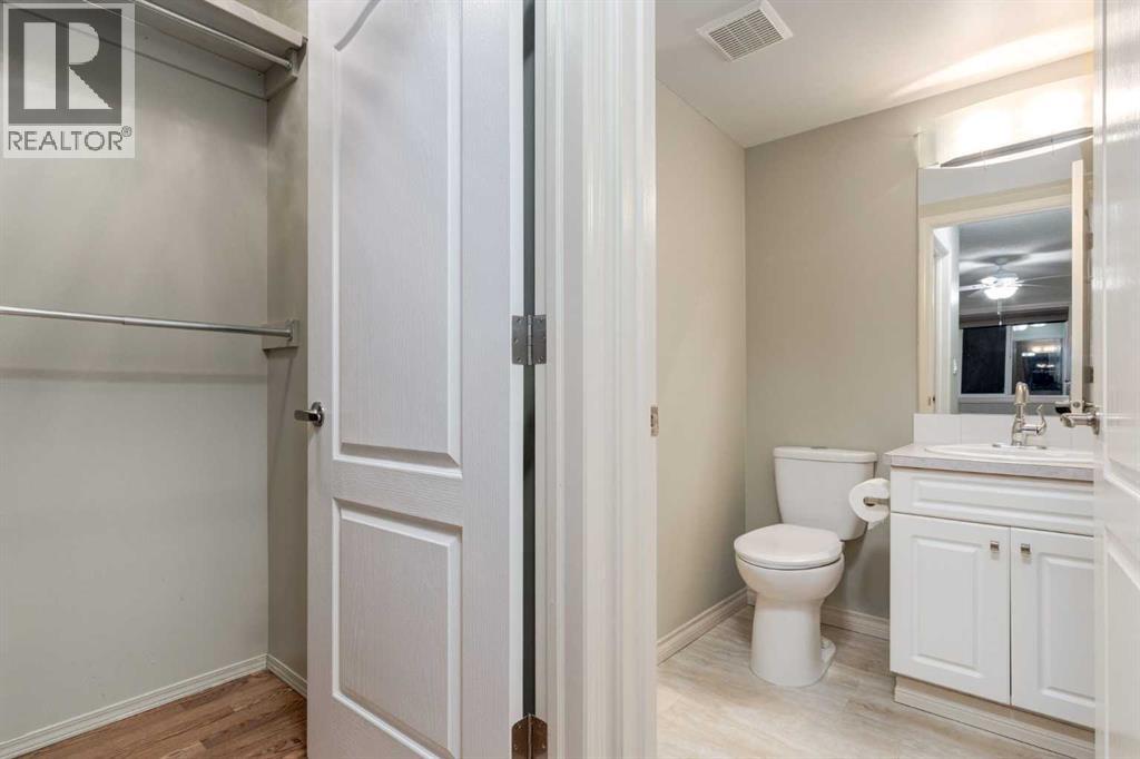 214, 30 Sierra Morena Mews SW, Calgary, Alberta  T3H 3K7 - Photo 18 - A2304755