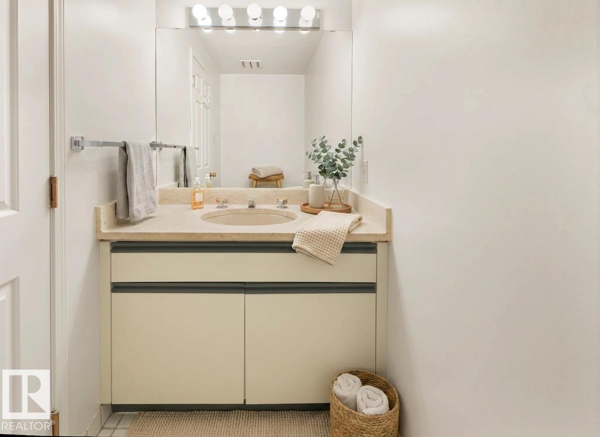 #201 11826 100 Av Nw, Edmonton, Alberta  T5K 0K3 - Photo 6 - E4484565