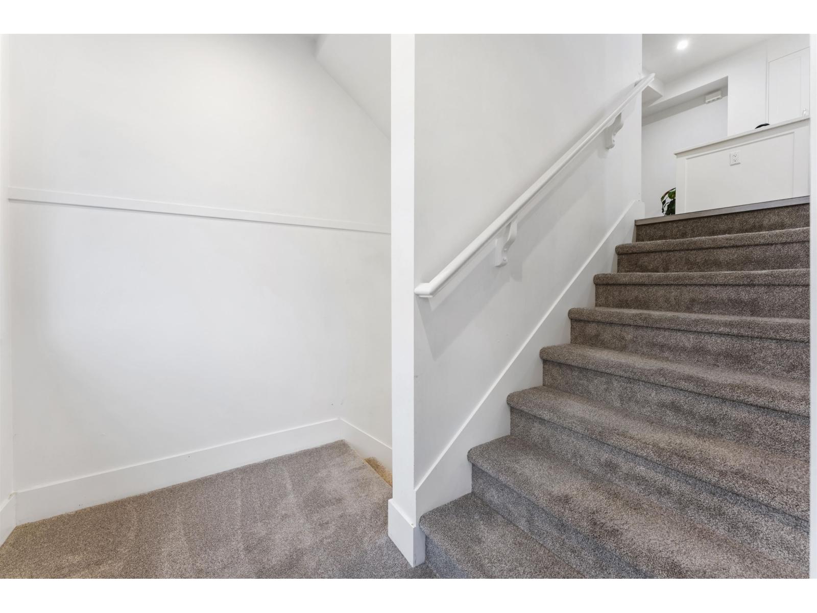 8 7167 116 Street, Delta, British Columbia  V4E 0A6 - Photo 3 - R3117001