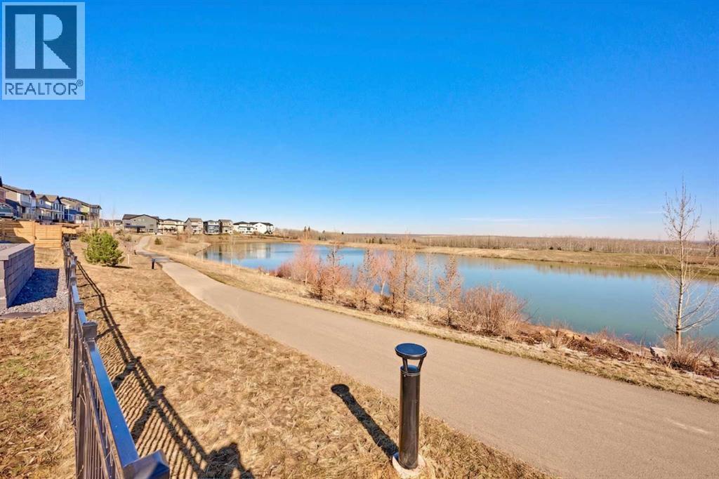 834 Alpine Drive Sw, Calgary, Alberta  T2Y 0S4 - Photo 3 - A2304441