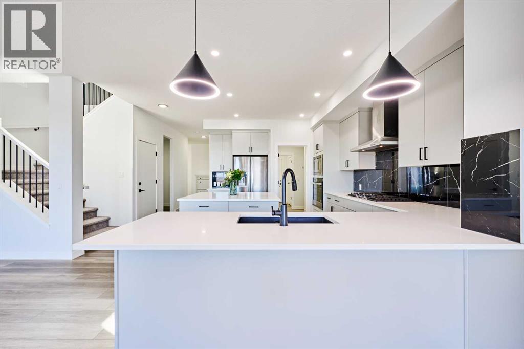 834 Alpine Drive Sw, Calgary, Alberta  T2Y 0S4 - Photo 5 - A2304441