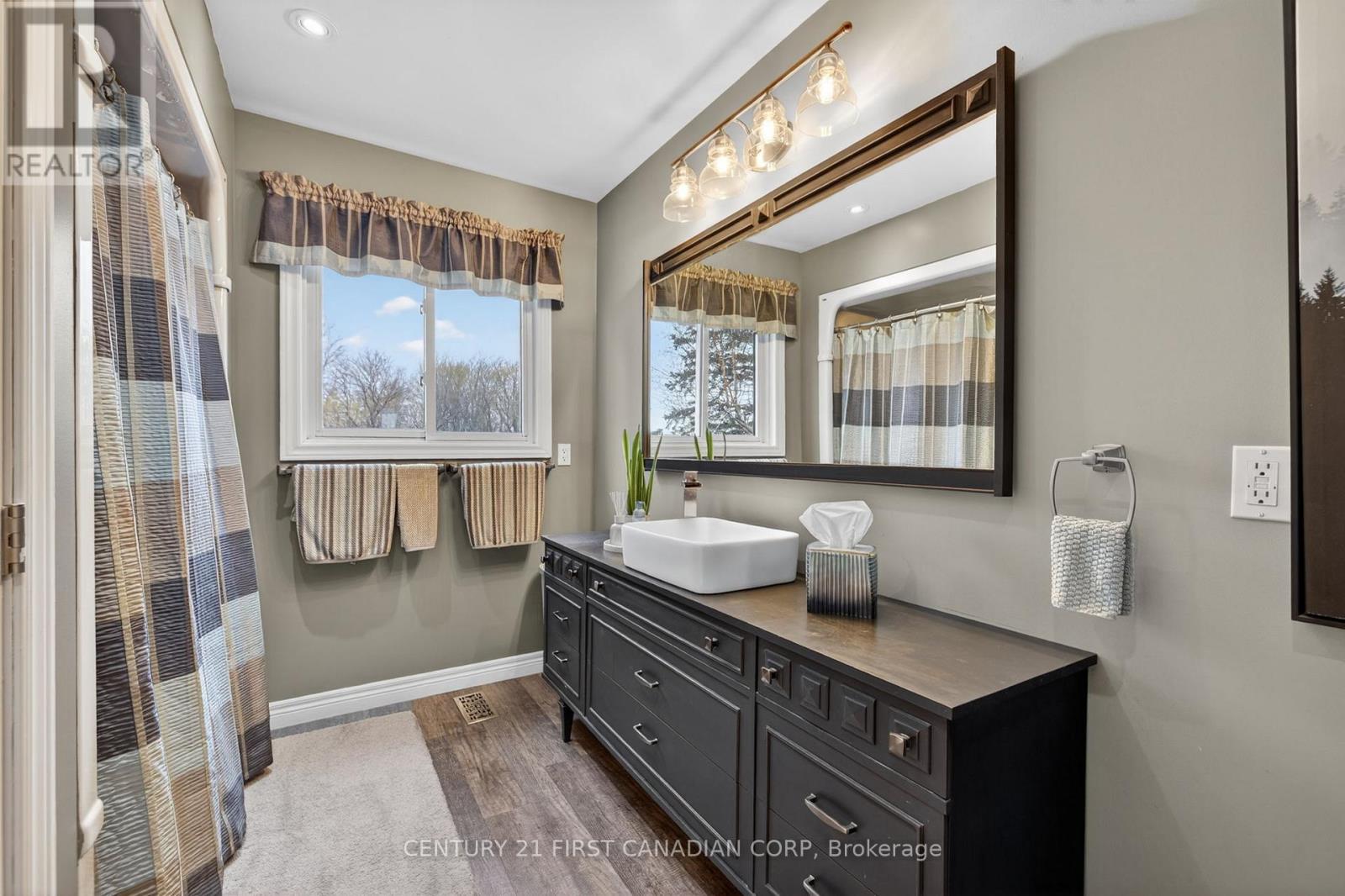 8889 Hacienda Road, Malahide, Ontario  N5H 2R1 - Photo 25 - X13055632