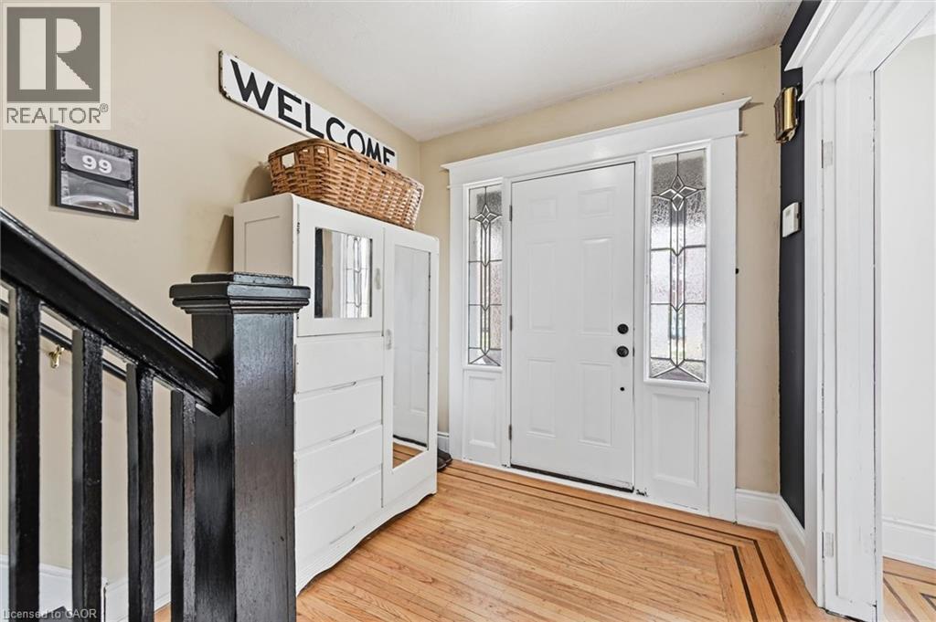 153 Graham Avenue S, Hamilton, Ontario  L8K 2M5 - Photo 4 - 40823011