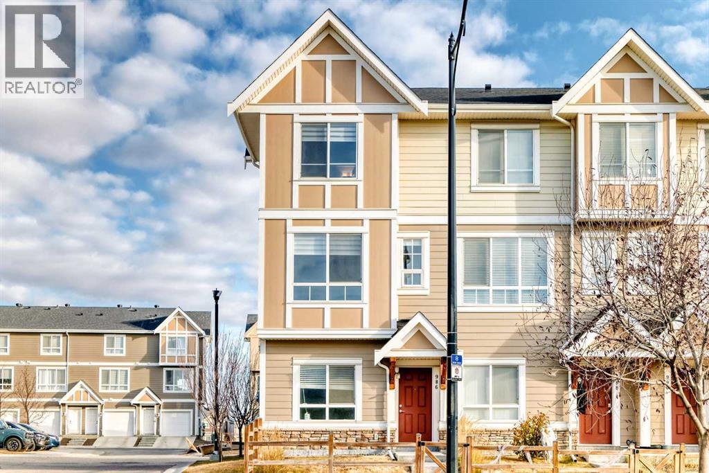 986 Sherwood Boulevard NW, Calgary, Alberta  T3R 0V3 - Photo 1 - A2287039