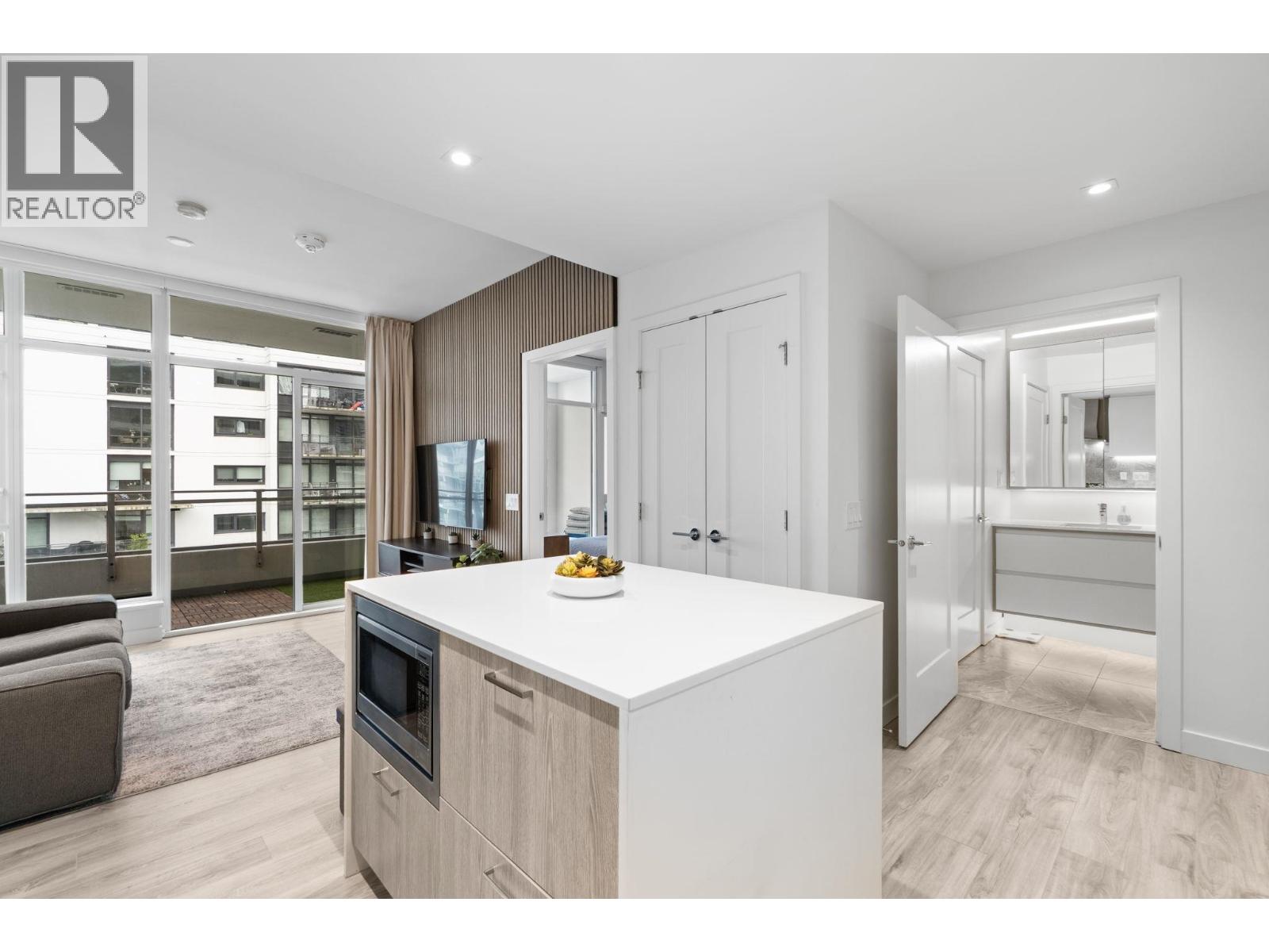 1602 2288 Alpha Avenue, Burnaby, British Columbia  V5C 0L9 - Photo 8 - R3117069