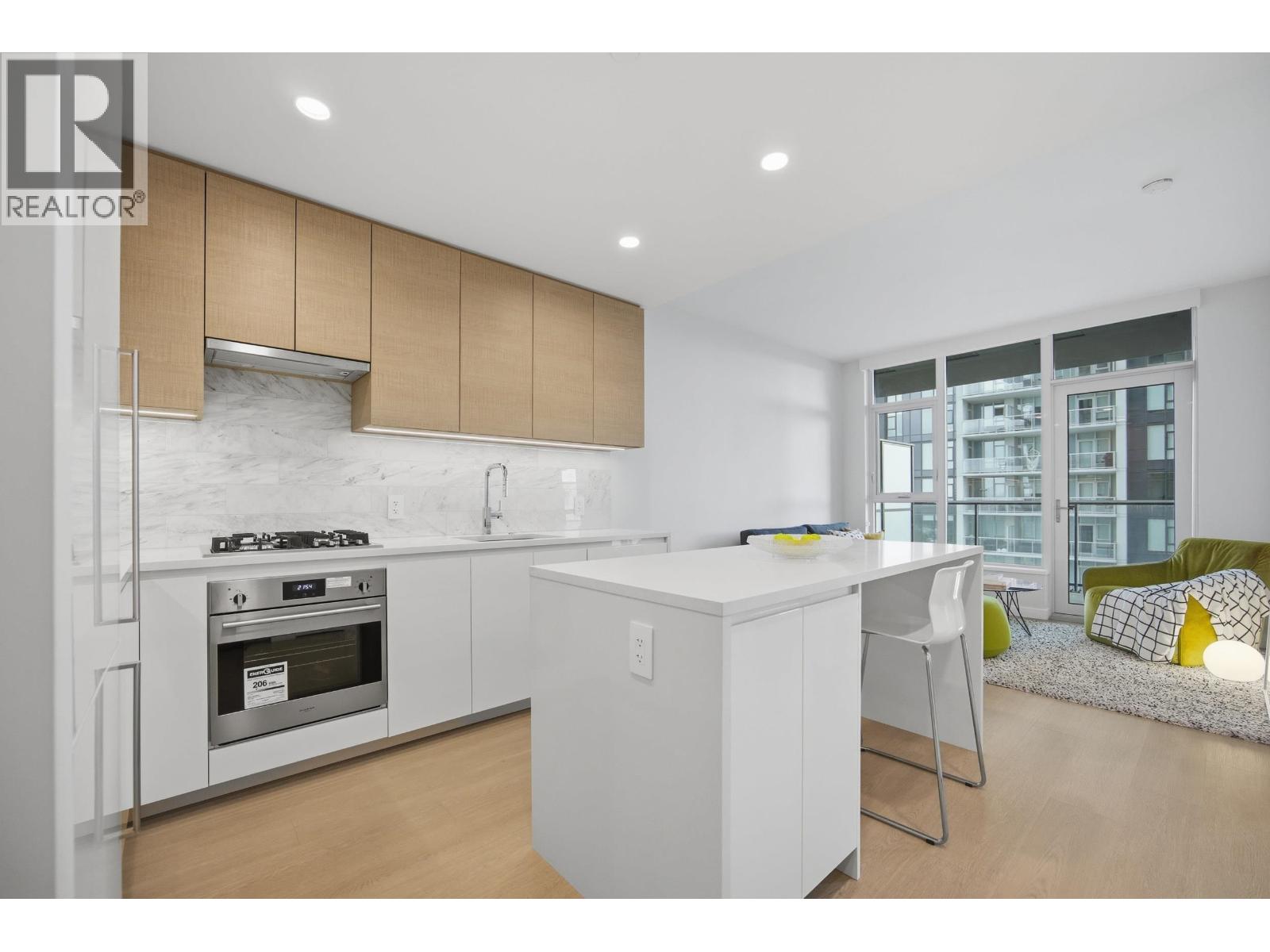 1910 2108 Gilmore Avenue, Burnaby, British Columbia  V5C 0N8 - Photo 11 - R3117102