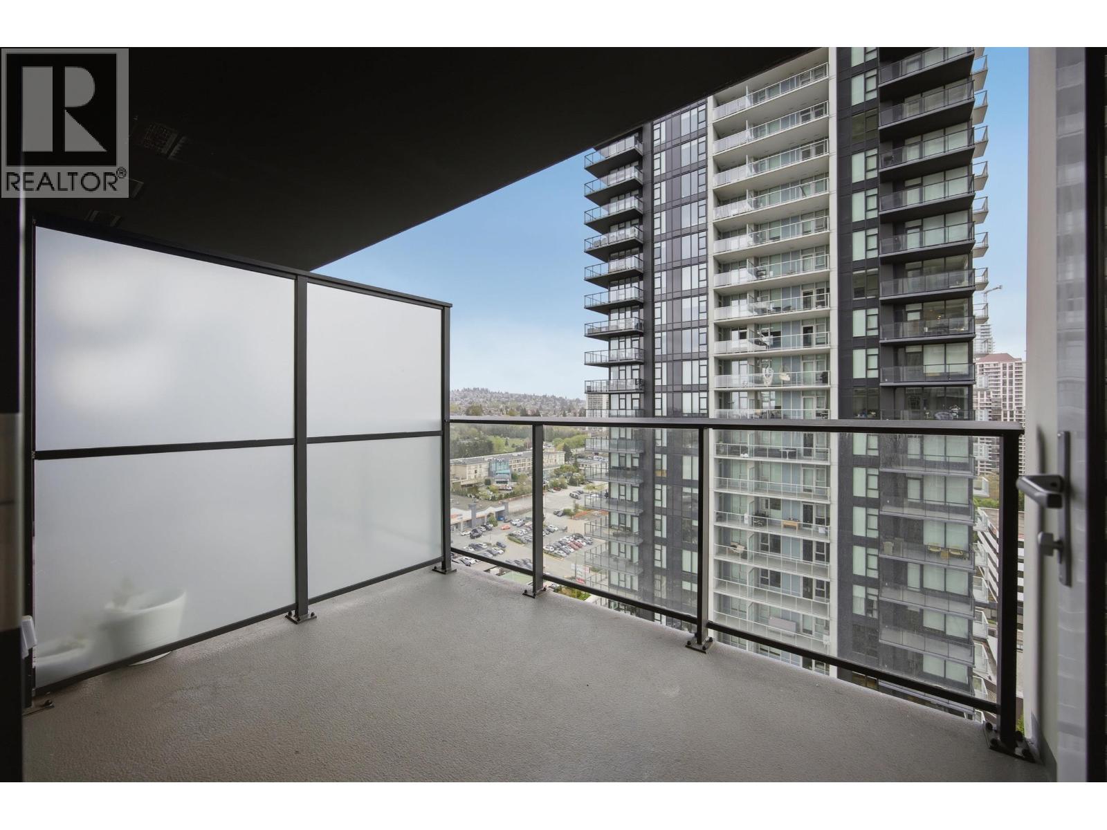 1910 2108 Gilmore Avenue, Burnaby, British Columbia  V5C 0N8 - Photo 3 - R3117102