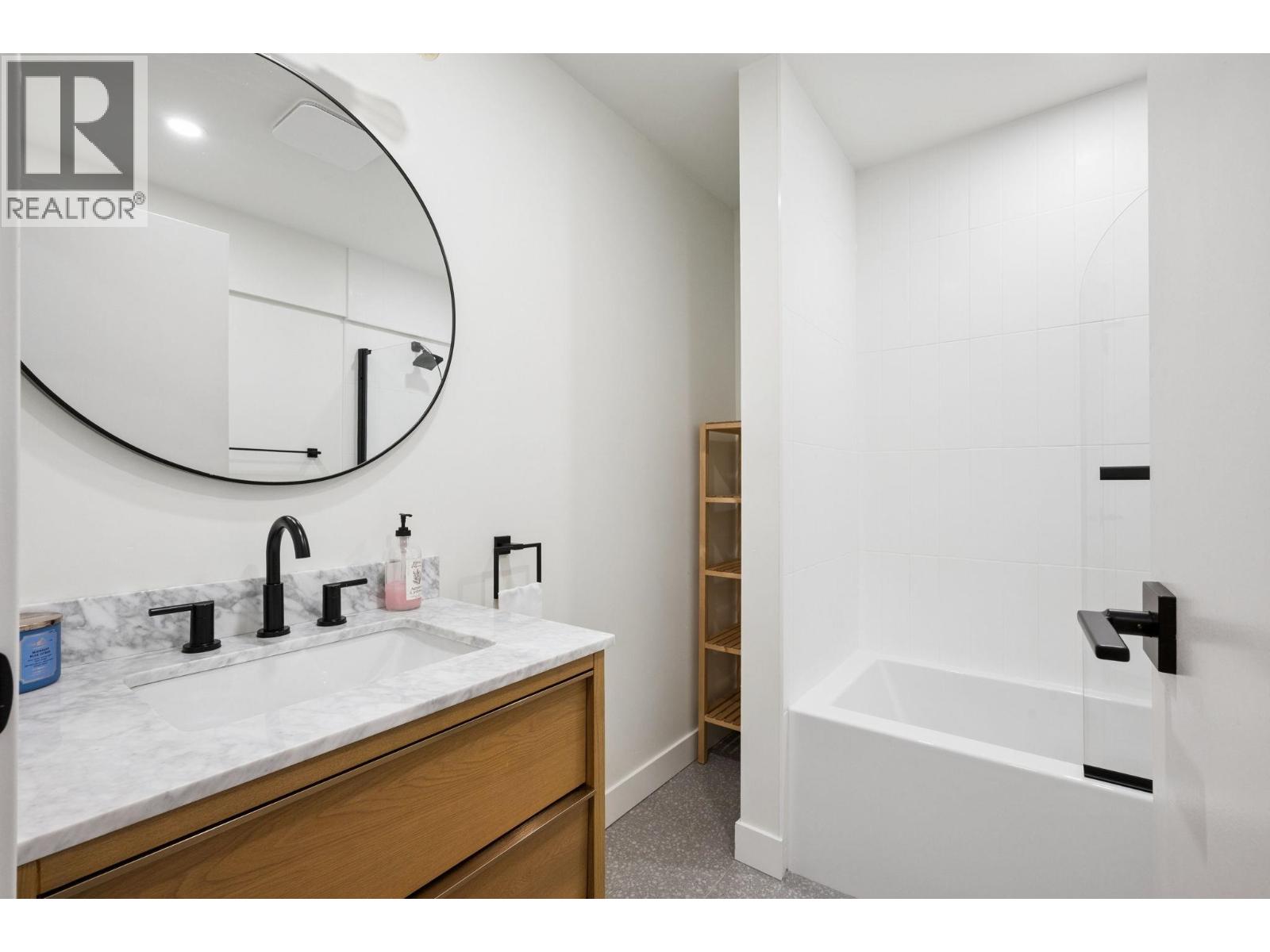 3951 Springtree Drive, Vancouver, British Columbia  V6L 3E2 - Photo 29 - R3117106