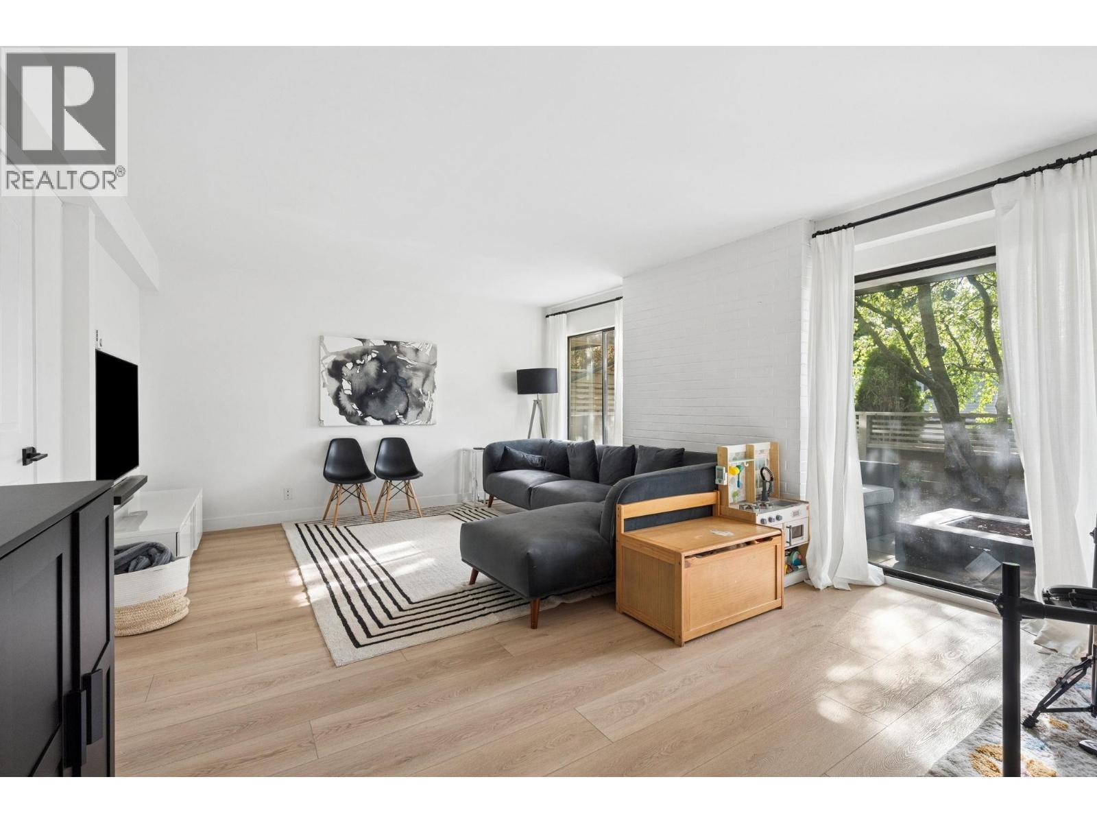 3951 Springtree Drive, Vancouver, British Columbia  V6L 3E2 - Photo 30 - R3117106