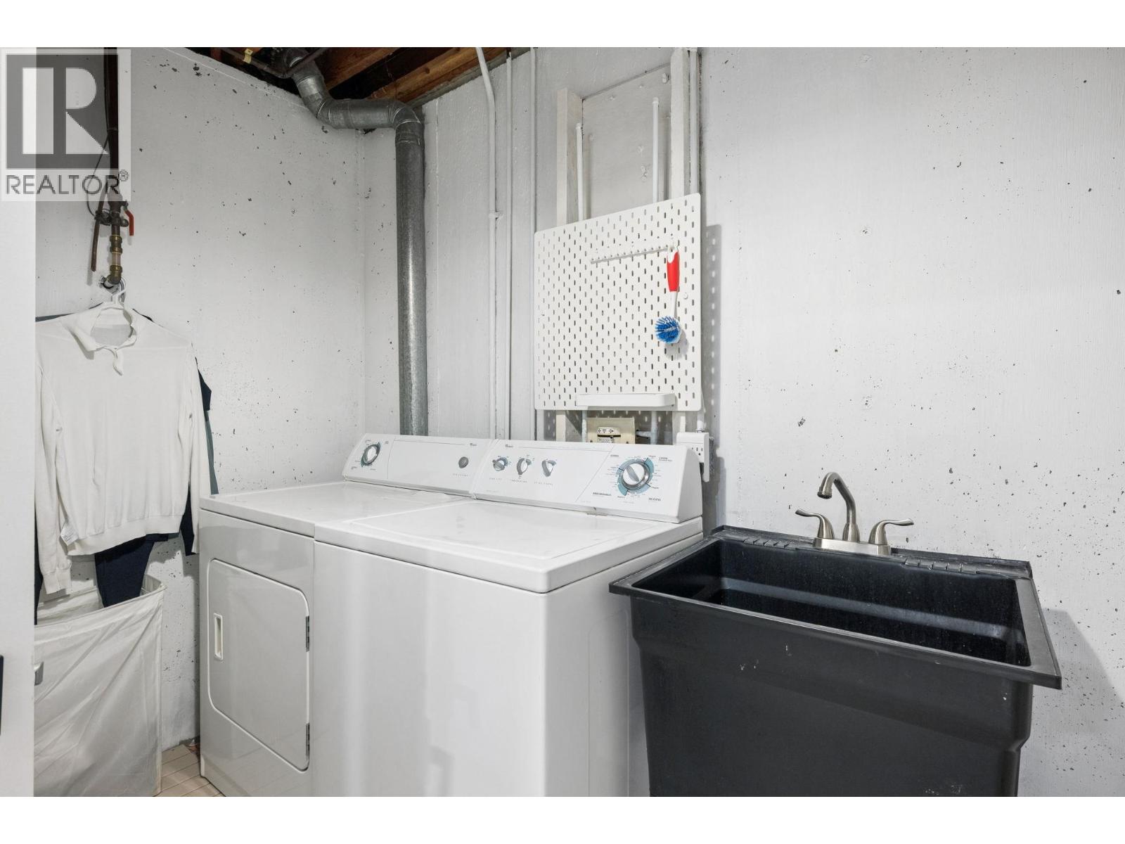 3951 Springtree Drive, Vancouver, British Columbia  V6L 3E2 - Photo 32 - R3117106