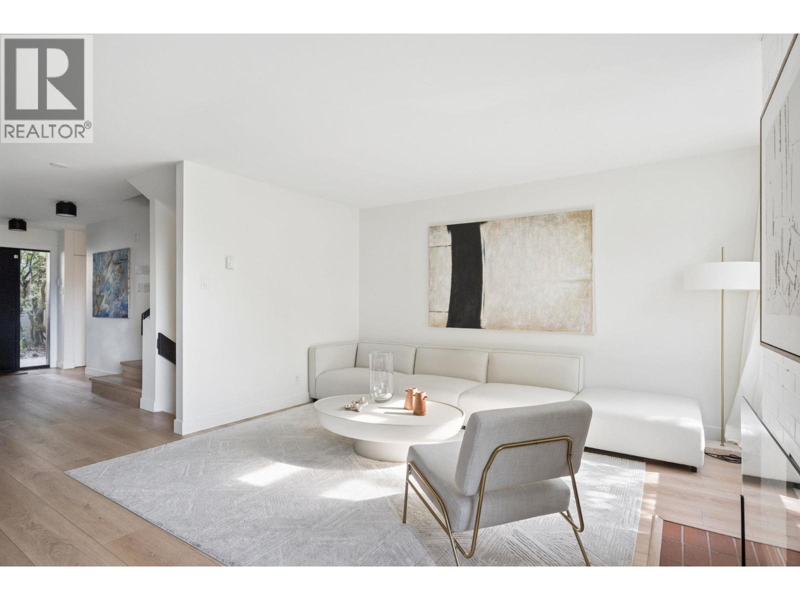 3951 Springtree Drive, Vancouver, British Columbia  V6L 3E2 - Photo 4 - R3117106