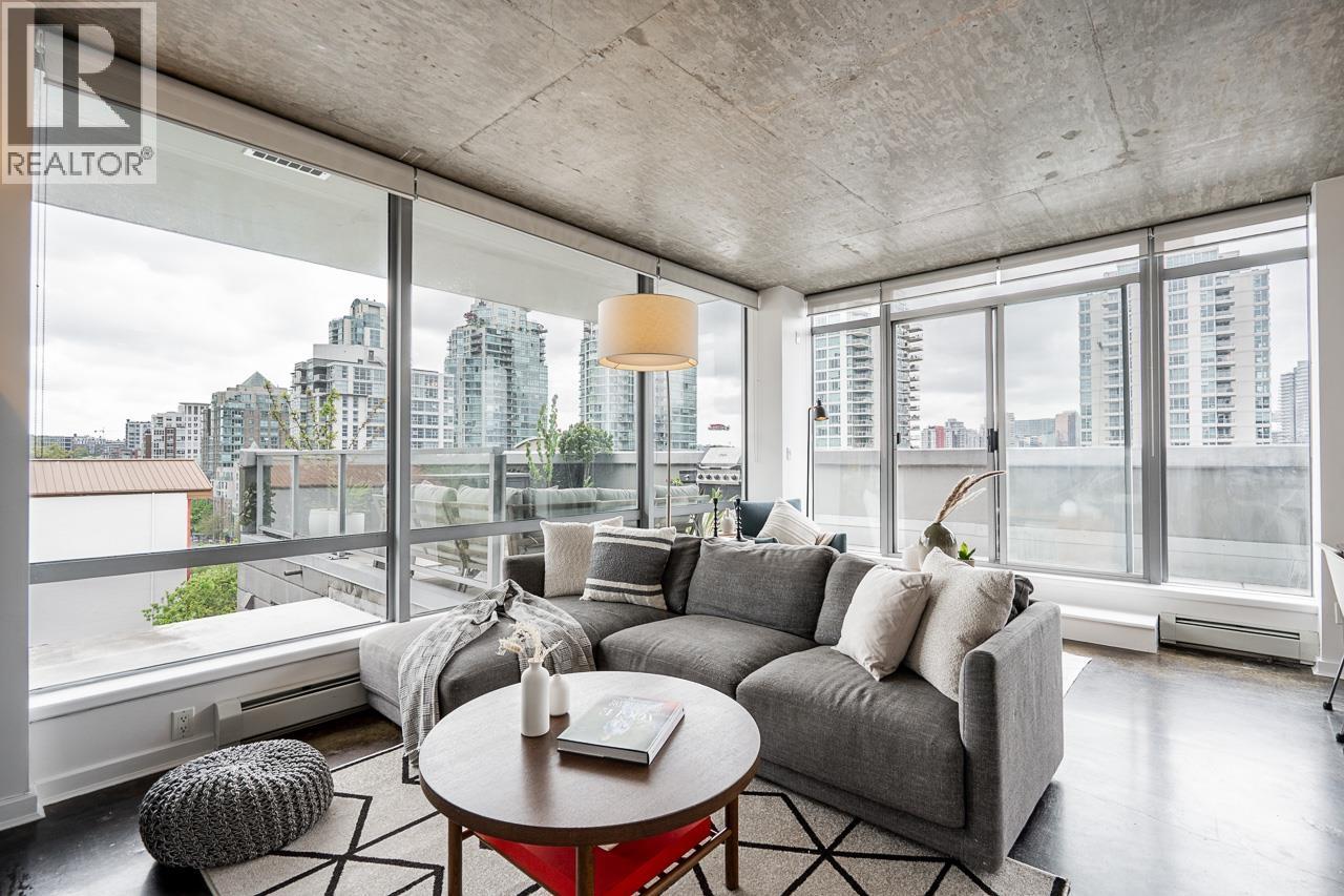 804 919 Station Street, Vancouver, British Columbia  V6A 4L9 - Photo 3 - R3117119