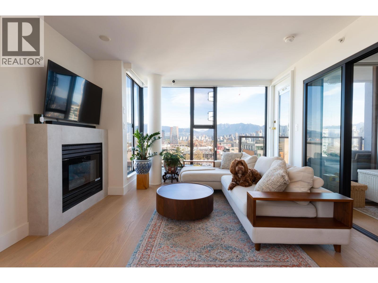 1101 1633 W 8th Avenue, Vancouver, British Columbia  V6J 5H7 - Photo 3 - R3117145