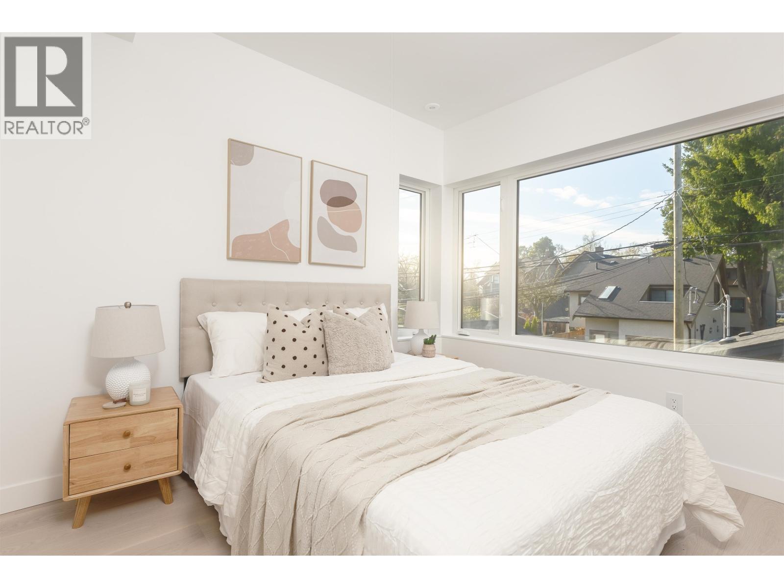 2 2755 W 11th Avenue, Vancouver, British Columbia  V6K 2L8 - Photo 10 - R3117149