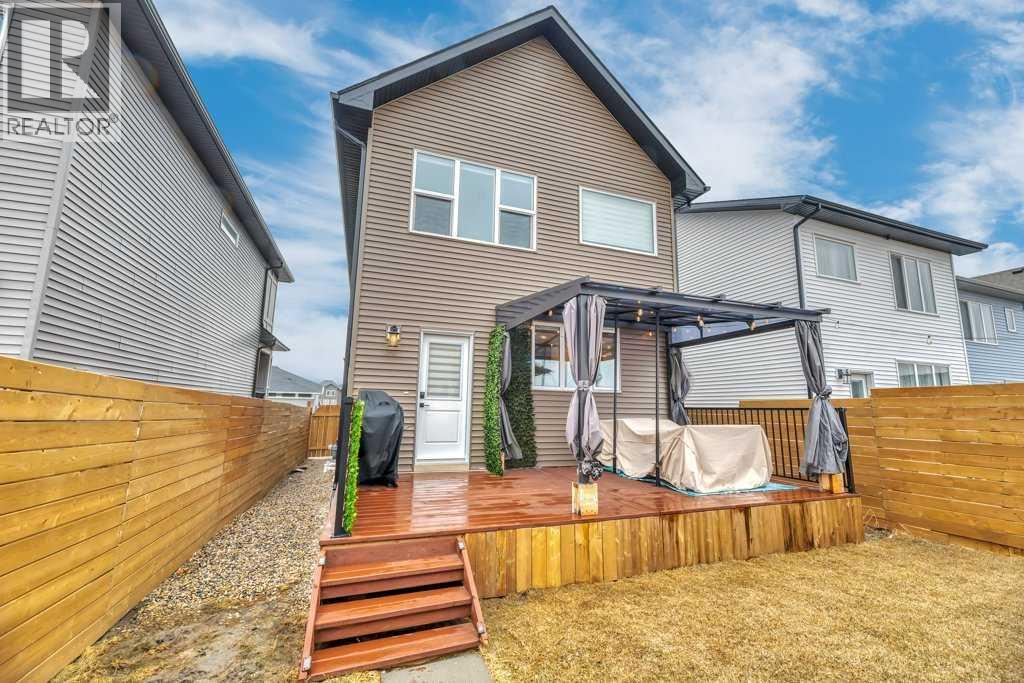 141 Knight Avenue, Crossfield, Alberta  T0M 0S0 - Photo 4 - A2302933