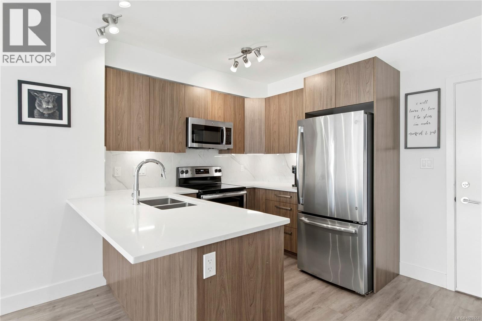 305 3070 Kilpatrick Ave, Courtenay, British Columbia