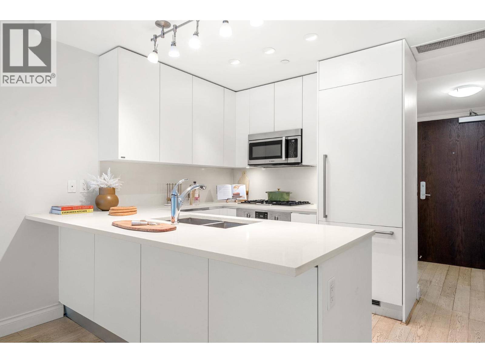 208 199 Victory Ship Way, North Vancouver, British Columbia  V9L 0E2 - Photo 13 - R3097339