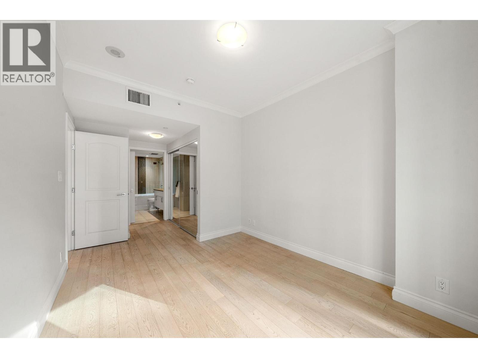 208 199 Victory Ship Way, North Vancouver, British Columbia  V9L 0E2 - Photo 18 - R3097339