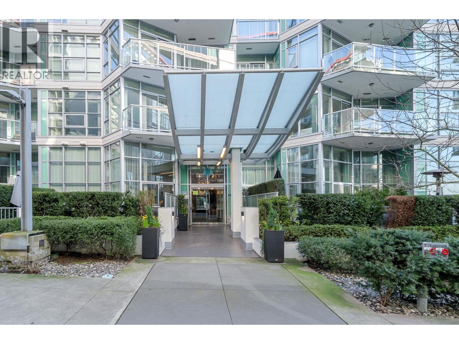 208 199 VICTORY SHIP WAY, North Vancouver, British Columbia