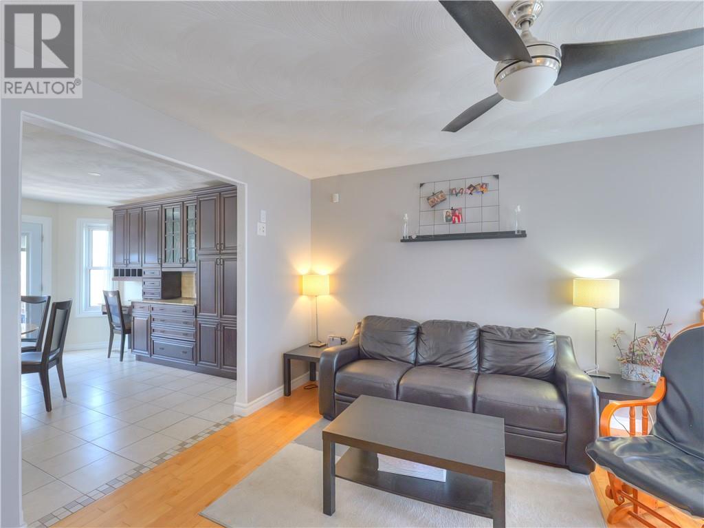 4343 Chateau Crescent, Hanmer, Ontario  P3P 1Y6 - Photo 13 - 2127357