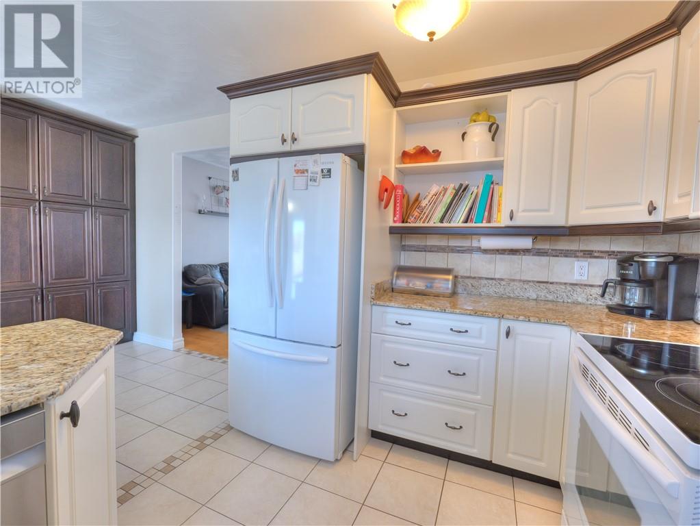 4343 Chateau Crescent, Hanmer, Ontario  P3P 1Y6 - Photo 8 - 2127357