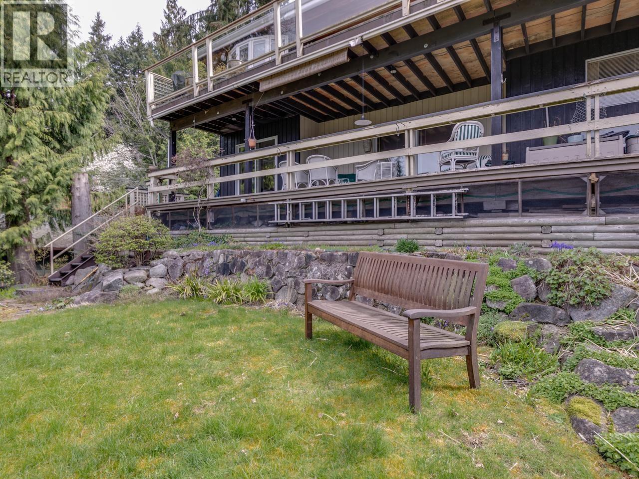 110 Oceanview Place, Lions Bay, British Columbia  V0N 2E0 - Photo 38 - R3117130