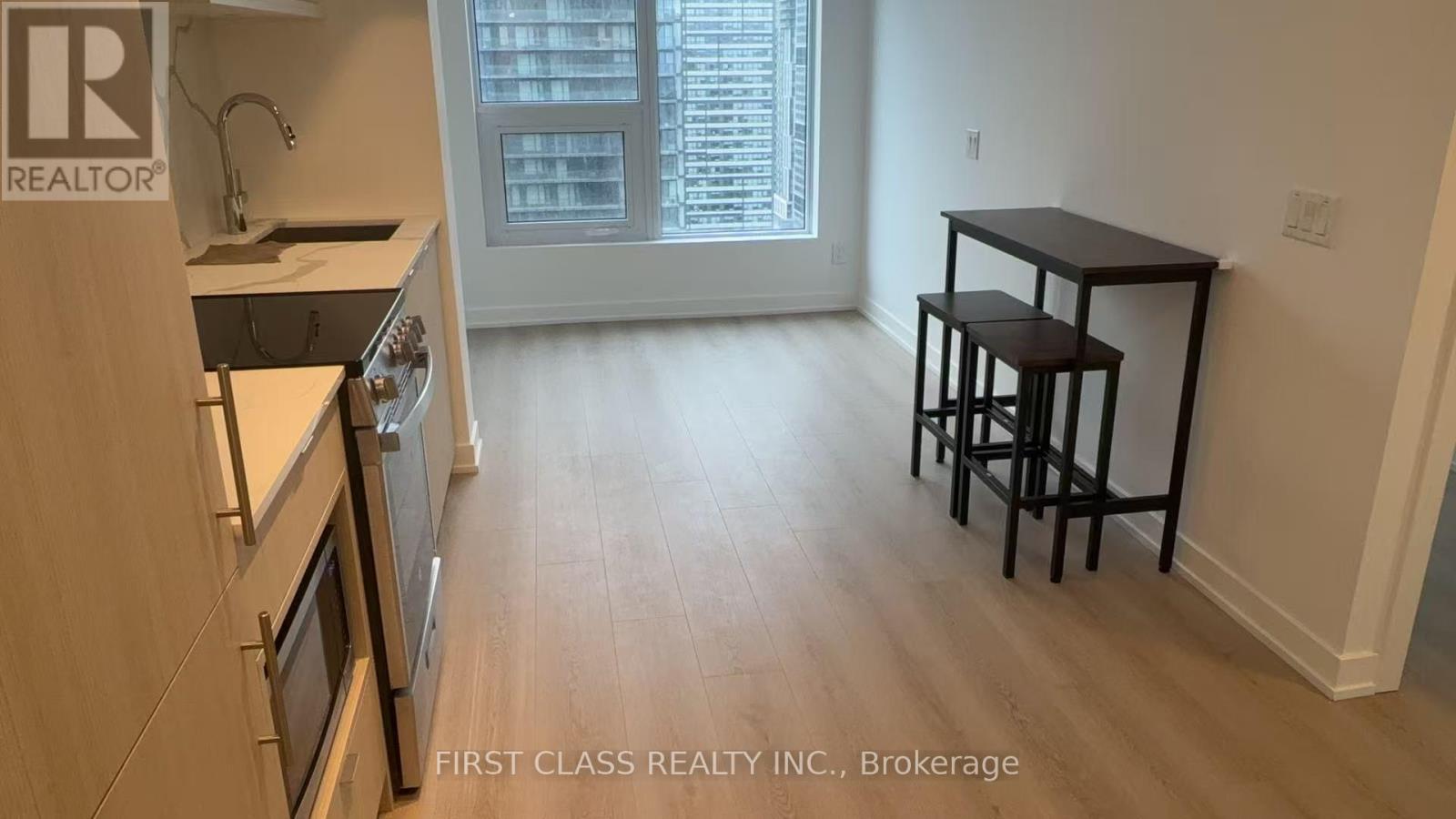 100 Queen Street, Toronto, Ontario  M5C 0B5 - Photo 6 - C13055616