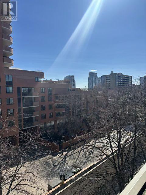 Ph4 - 18 Lower Village Gate, Toronto, Ontario  M5P 3M1 - Photo 1 - C13055618