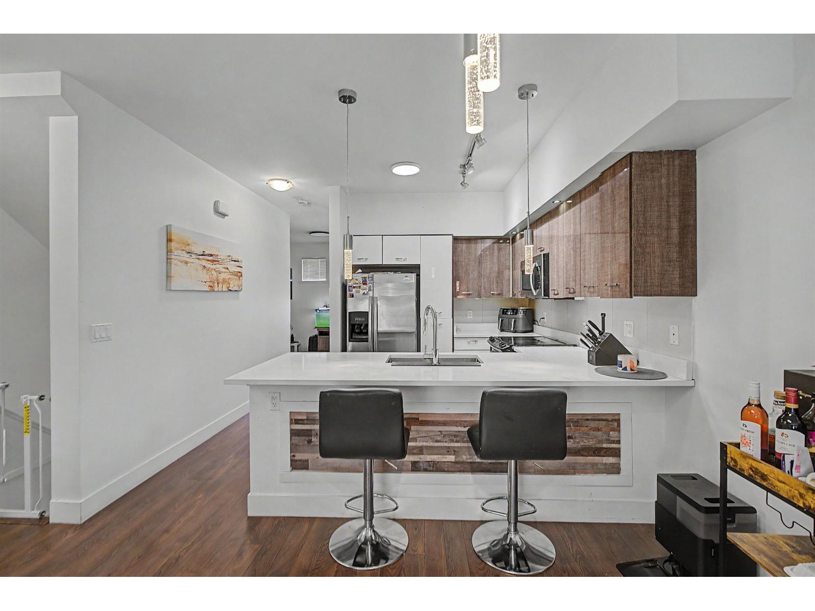 100 6299 144 Street, Surrey, British Columbia  V3X 1A2 - Photo 7 - R3090086