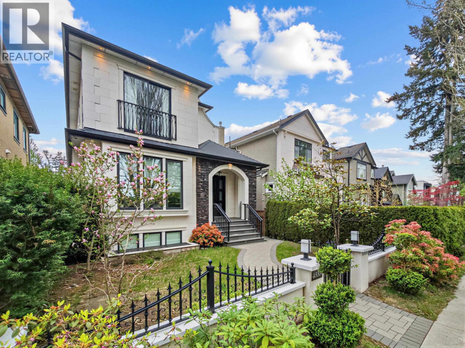 4555 W 9th Avenue, Vancouver, British Columbia  V6R 2E2 - Photo 3 - R3115988