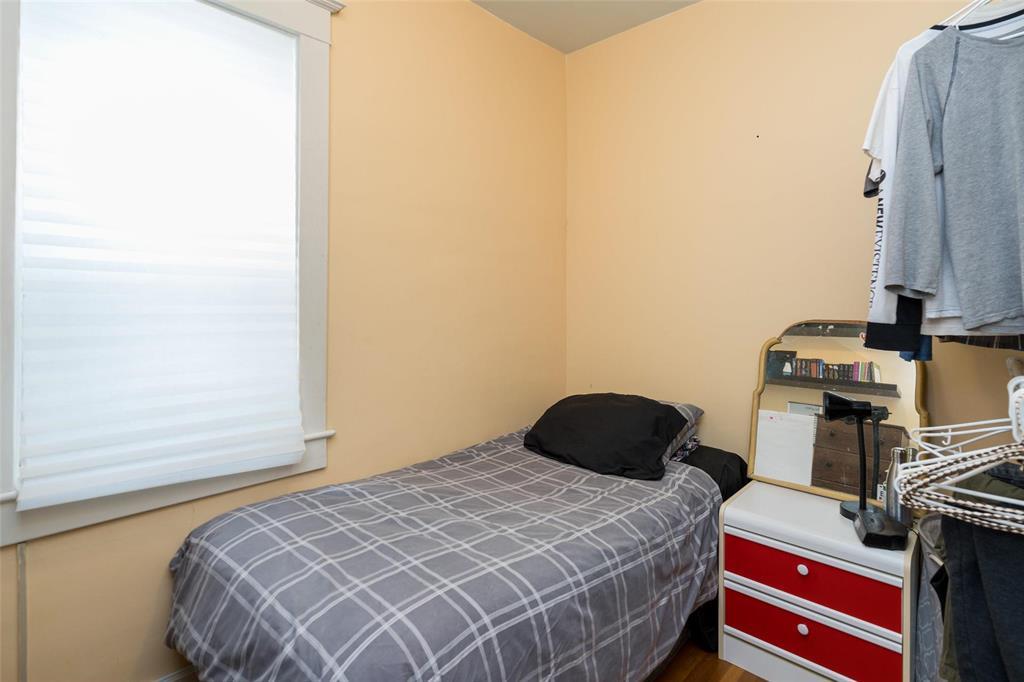 346 Harbison Avenue W, Winnipeg, Manitoba  R2L 0A7 - Photo 16 - 202608646