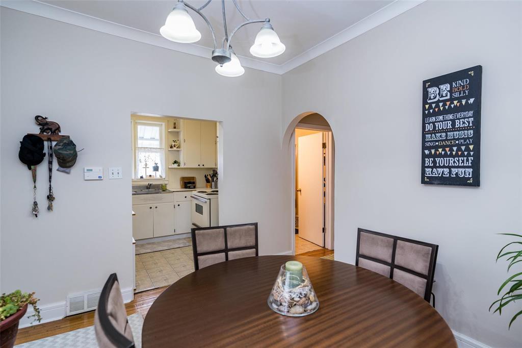 346 Harbison Avenue W, Winnipeg, Manitoba  R2L 0A7 - Photo 3 - 202608646