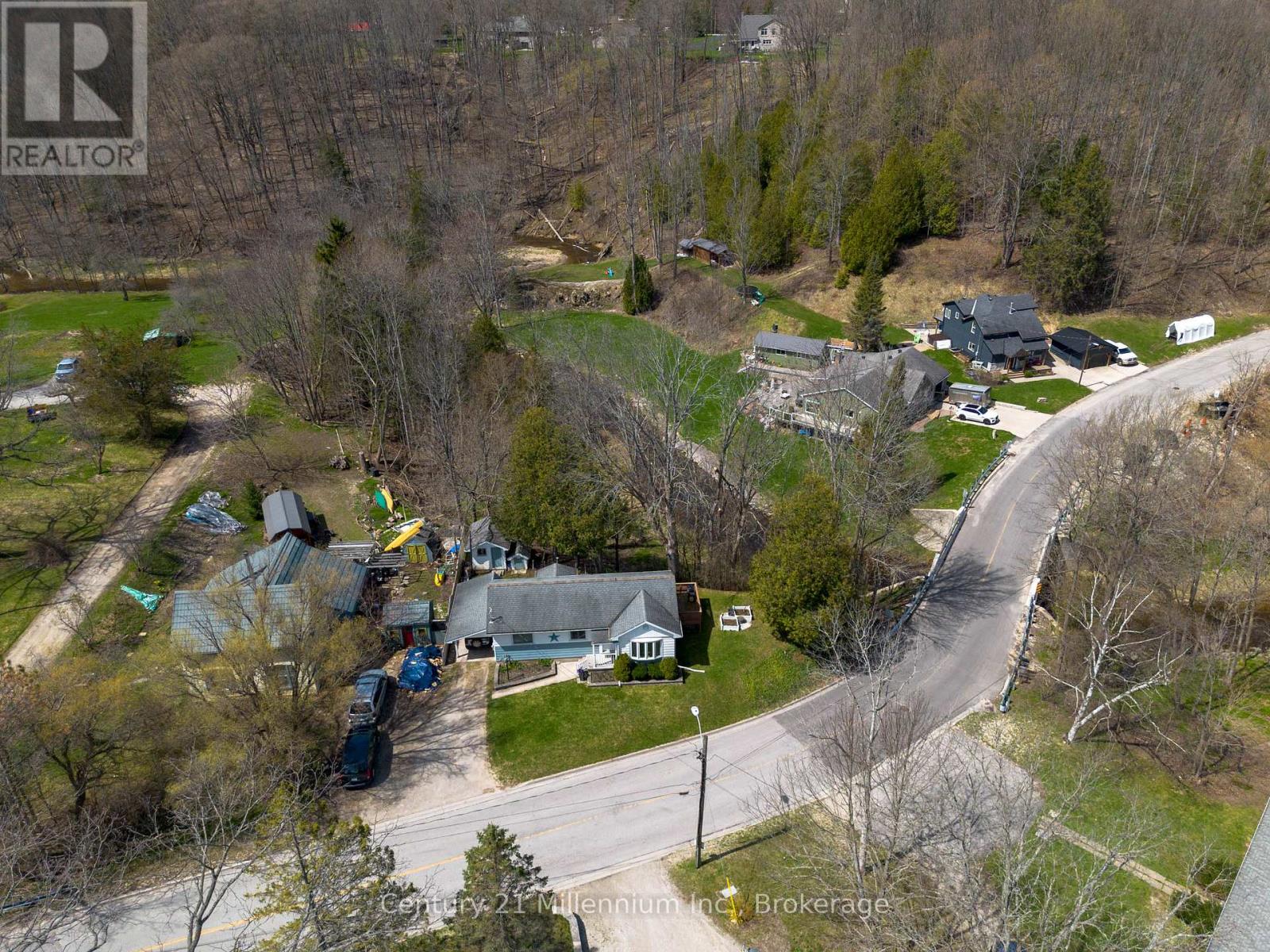 1420 7th Avenue W, Owen Sound, Ontario  N4K 5K8 - Photo 2 - X12950326