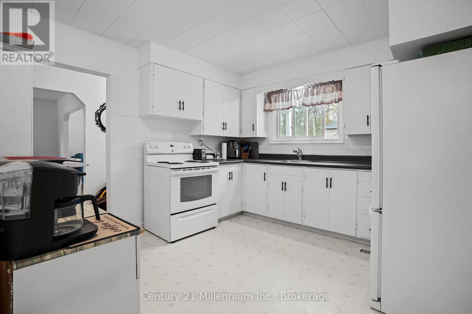 1420 7th Avenue W, Owen Sound, Ontario  N4K 5K8 - Photo 18 - X12950326