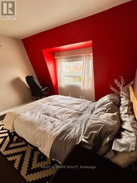 228 Linsmore Crescent, Toronto, Ontario  M4J 4L7 - Photo 10 - E13053892