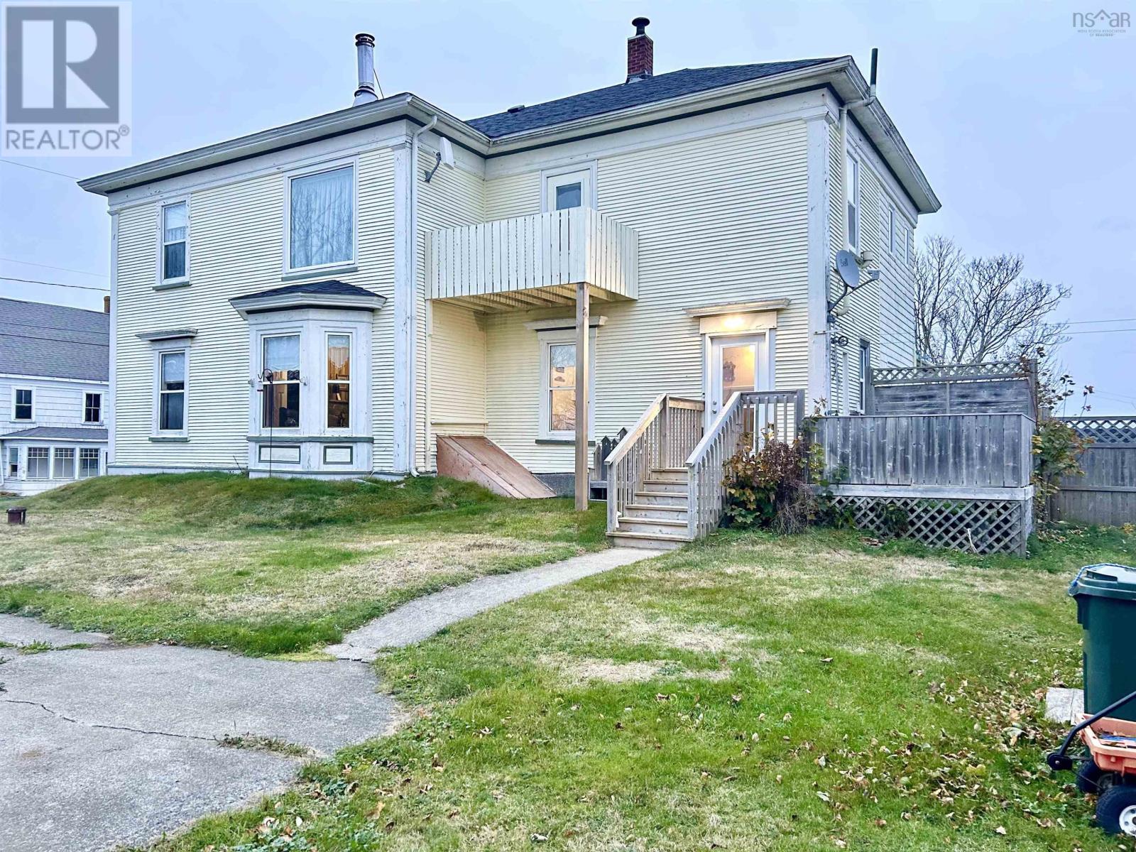 12 Hector Street, Port Maitland, Nova Scotia  B5A 5R8 - Photo 1 - 202527353