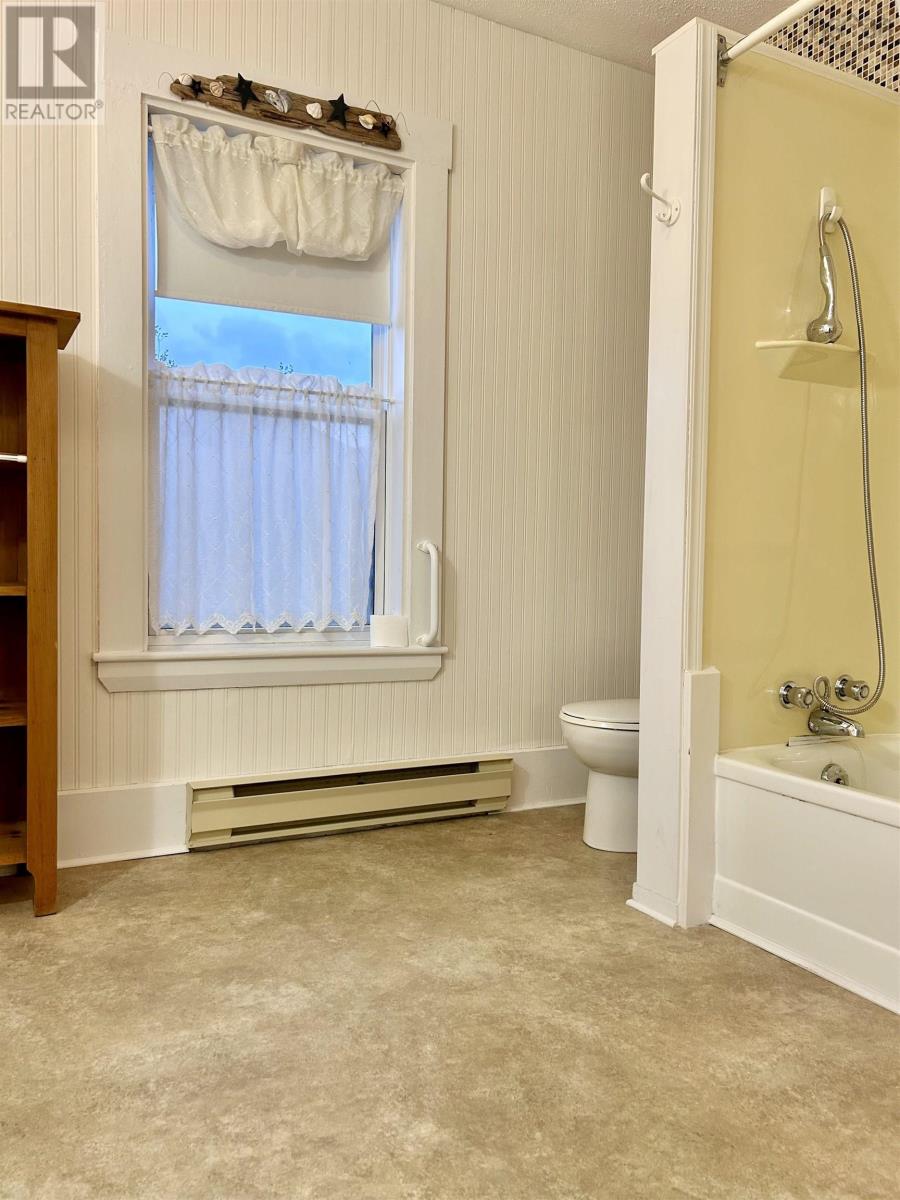 12 Hector Street, Port Maitland, Nova Scotia  B5A 5R8 - Photo 18 - 202527353