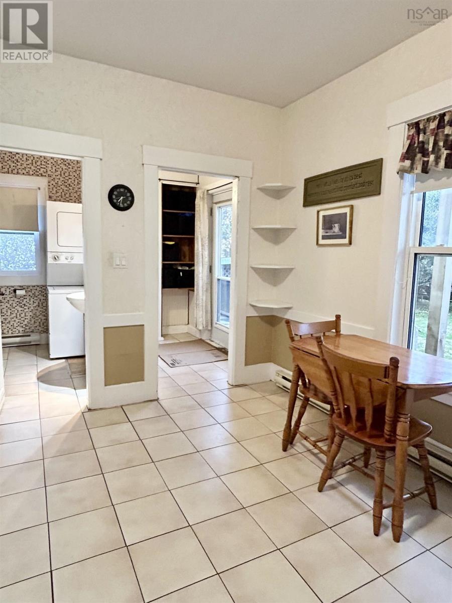 12 Hector Street, Port Maitland, Nova Scotia  B5A 5R8 - Photo 3 - 202527353